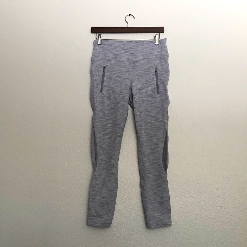 NWOT Lululemon athletica grey and white leggings